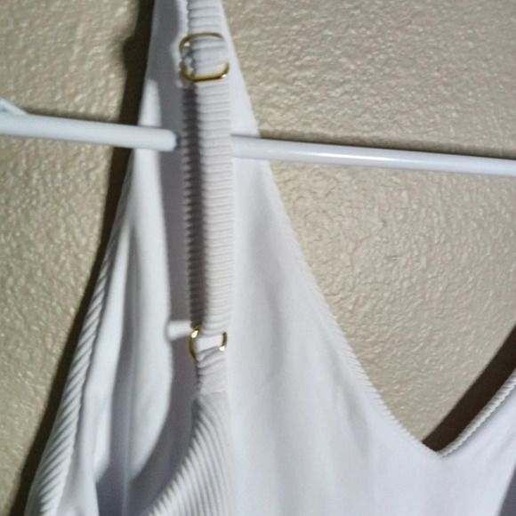 Beach Riot Reese White One Piece Swimsuit Scoop Neck M NWT - Picture 6 of 11